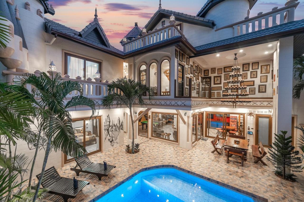 Potterland Luxury Pool Villa Pattaya Walking Street 6 Bedrooms Exteriör bild