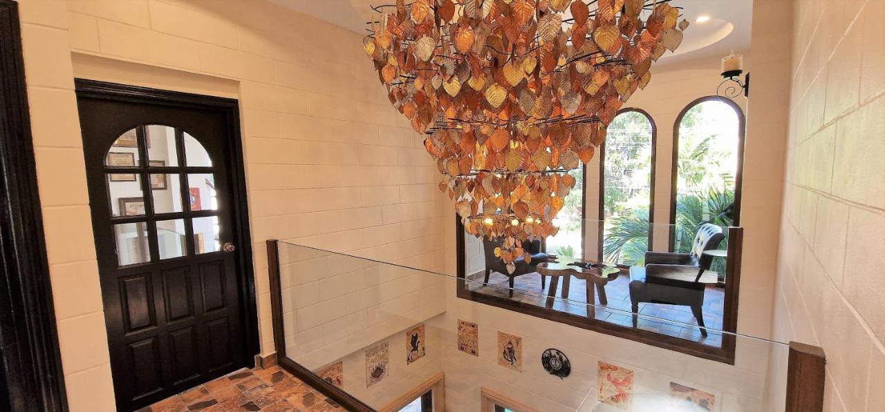Potterland Luxury Pool Villa Pattaya Walking Street 6 Bedrooms Exteriör bild