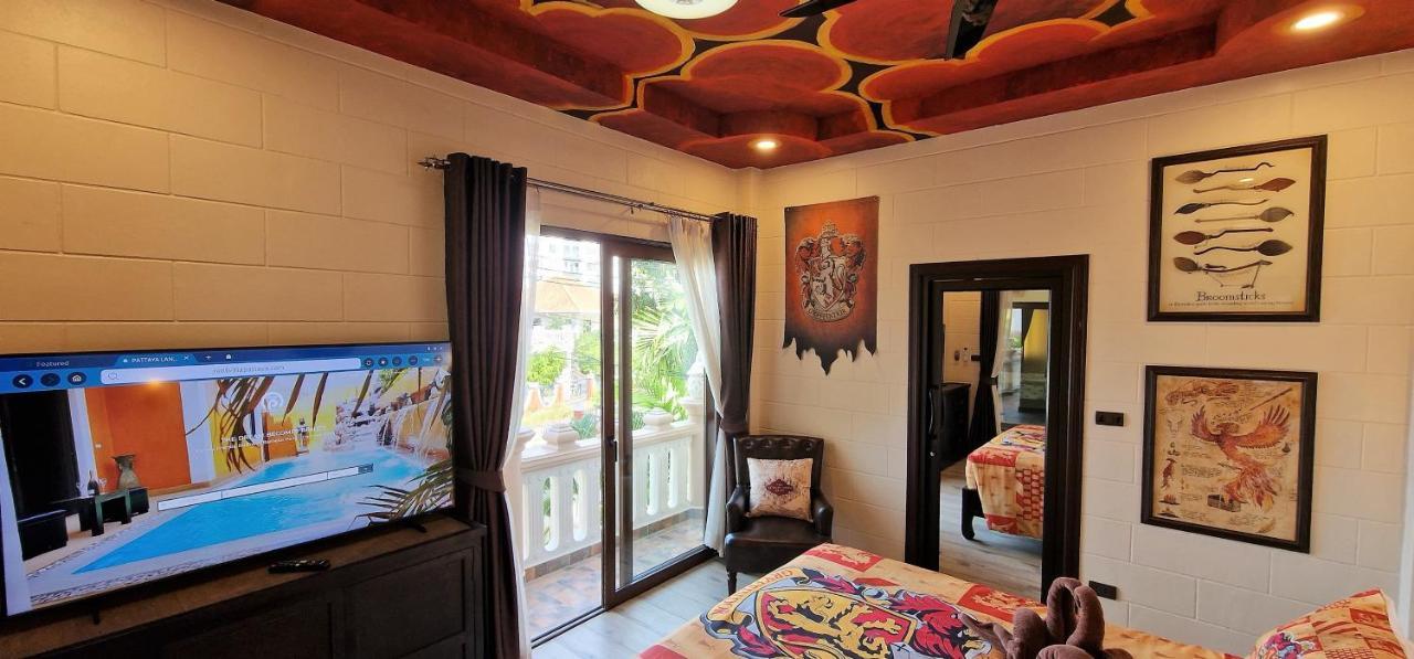 Potterland Luxury Pool Villa Pattaya Walking Street 6 Bedrooms Exteriör bild