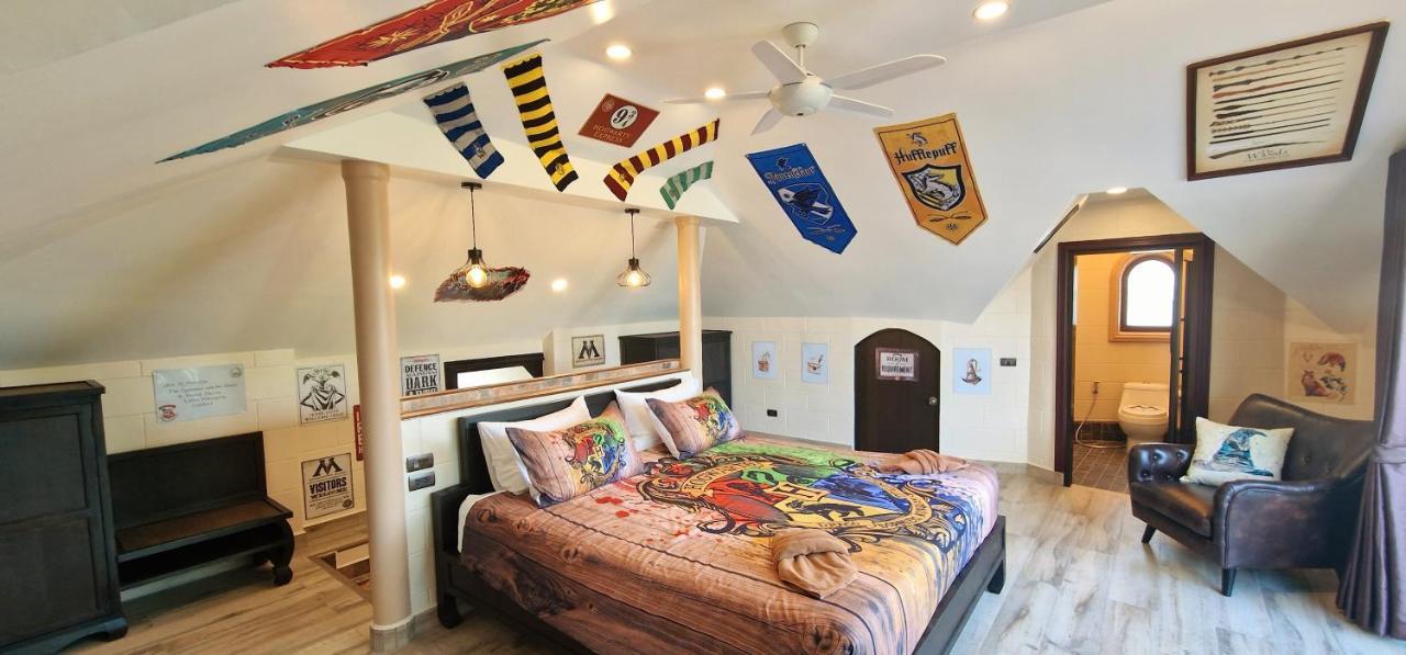 Potterland Luxury Pool Villa Pattaya Walking Street 6 Bedrooms Exteriör bild
