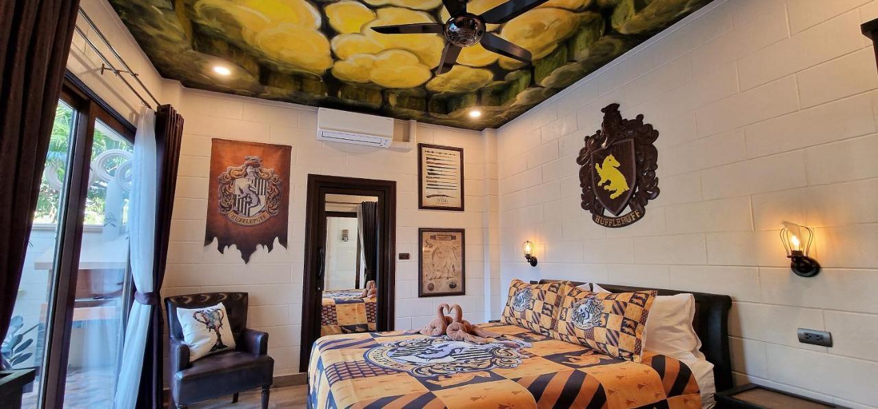 Potterland Luxury Pool Villa Pattaya Walking Street 6 Bedrooms Exteriör bild