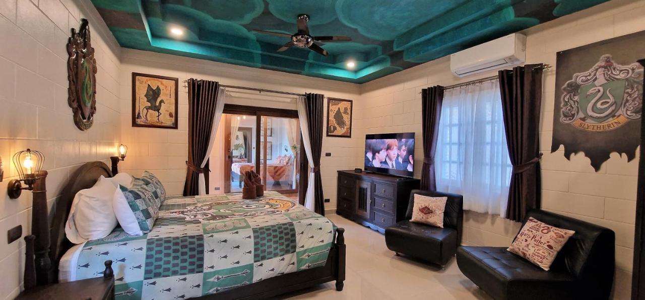 Potterland Luxury Pool Villa Pattaya Walking Street 6 Bedrooms Exteriör bild