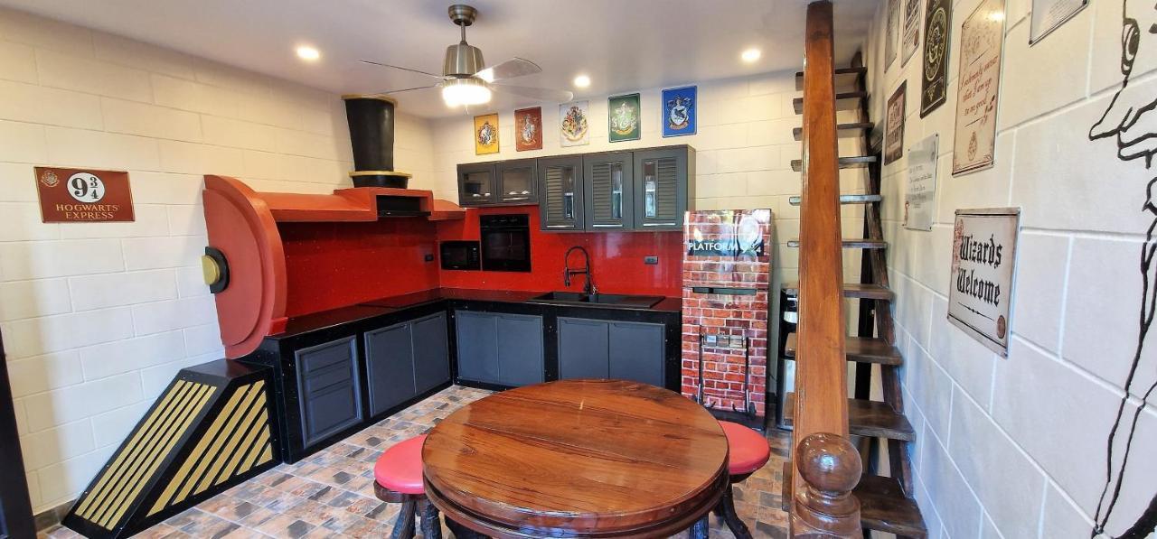 Potterland Luxury Pool Villa Pattaya Walking Street 6 Bedrooms Exteriör bild