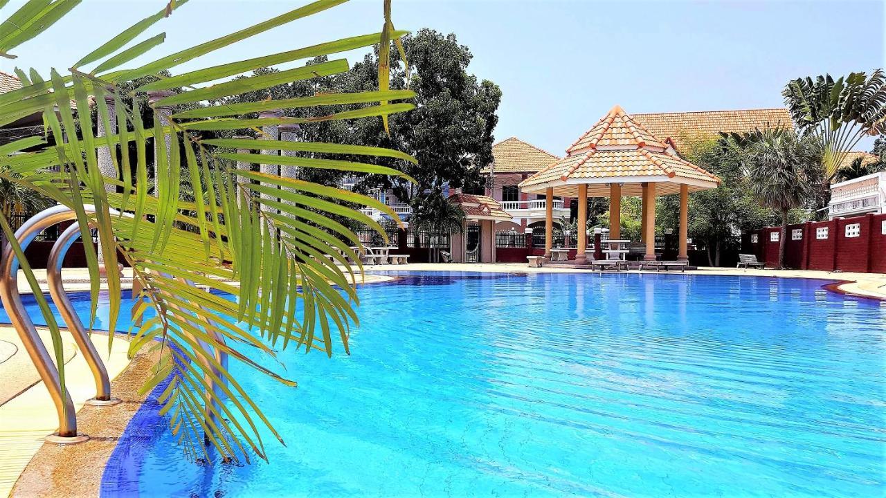 Potterland Luxury Pool Villa Pattaya Walking Street 6 Bedrooms Exteriör bild